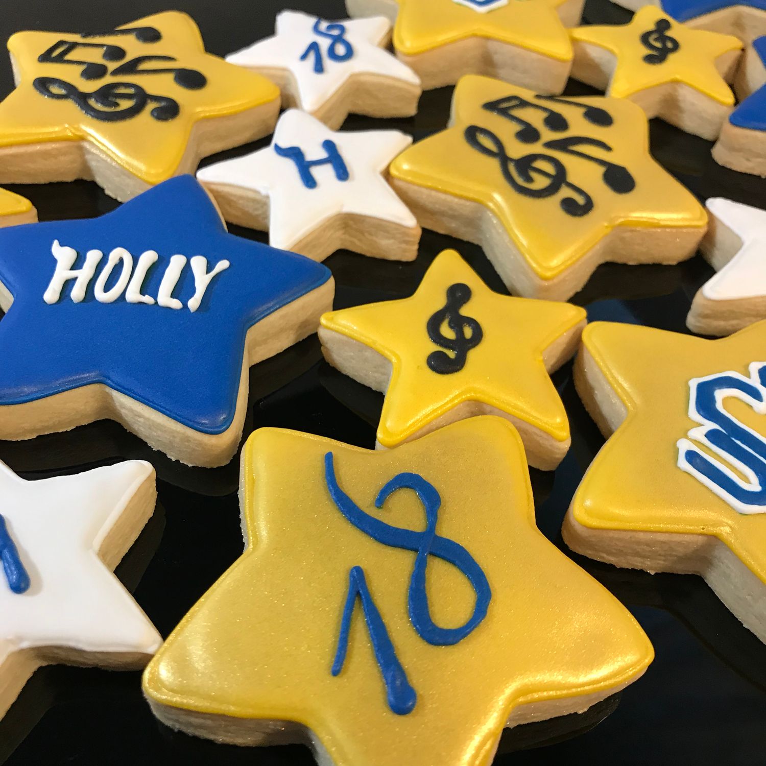 ALL ONE SHAPE DECORATED COOKIES ALL ONE SHAPE DECORATED COOKIES