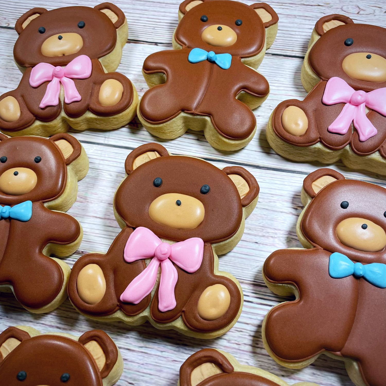 ALL ONE SHAPE DECORATED COOKIES ALL ONE SHAPE DECORATED COOKIES