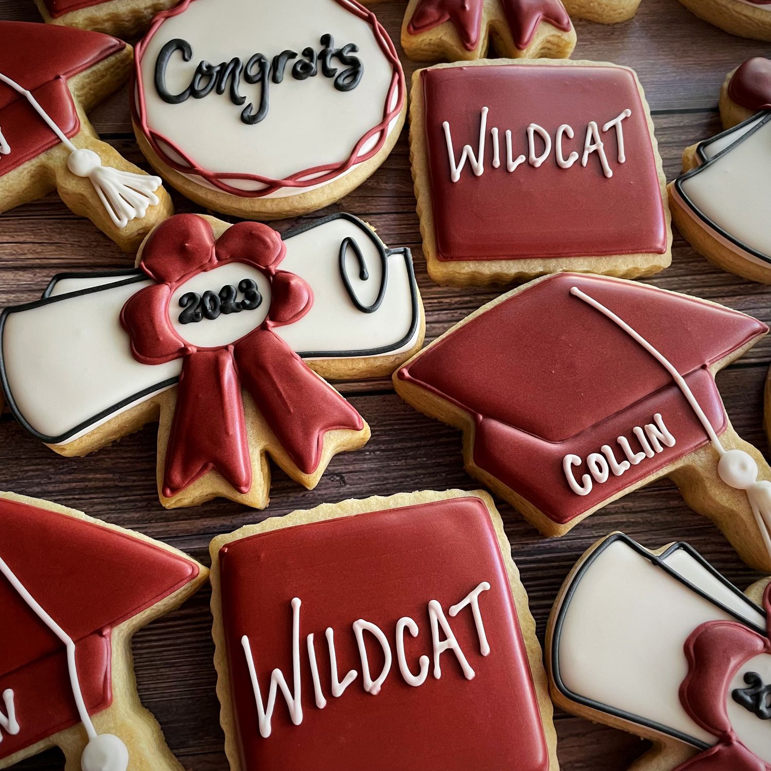 CUSTOM GRADUATION SET AVAILABLE AFTER 5/21