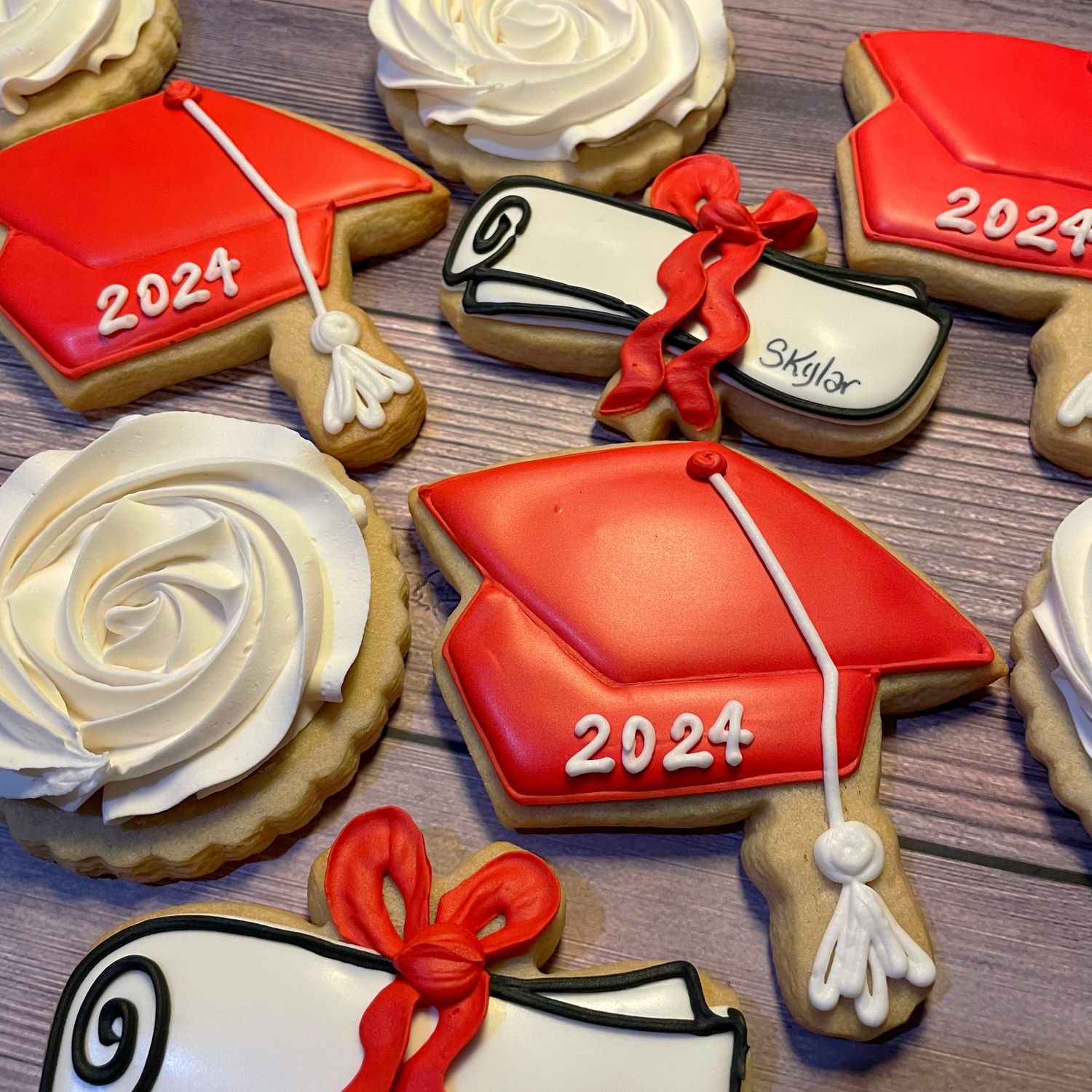 CUSTOM GRADUATION SET AVAILABLE AFTER 5/21