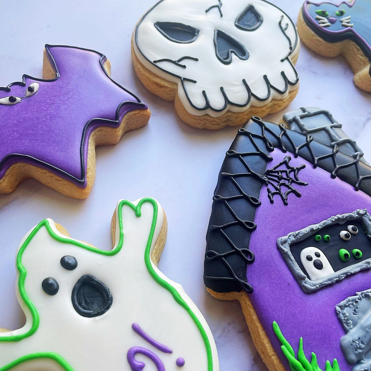HAUNTED HOUSE Cookie Decorating Workshop - SATURDAY, Oct 24th at 4 pm HAUNTED HOUSE Cookie Decorating Workshop - SATURDAY, Oct 24th at 4 pm