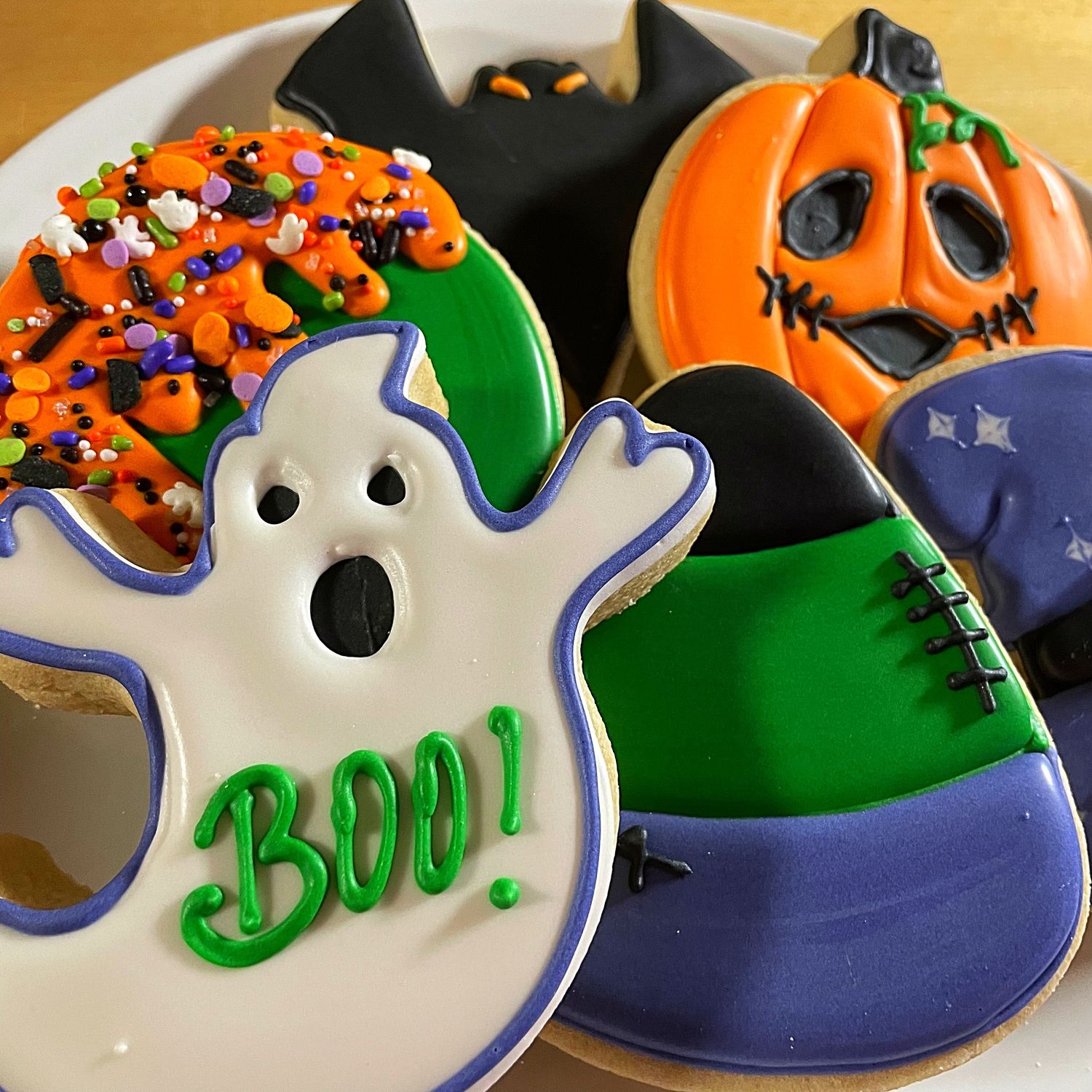 HAPPY HALLOWEEN Cookie Decorating Workshop - TUESDAY, Oct 27th at 6:30 p.m. HAPPY HALLOWEEN Cookie Decorating Workshop - TUESDAY, Oct 27th at 6:30 p.m.