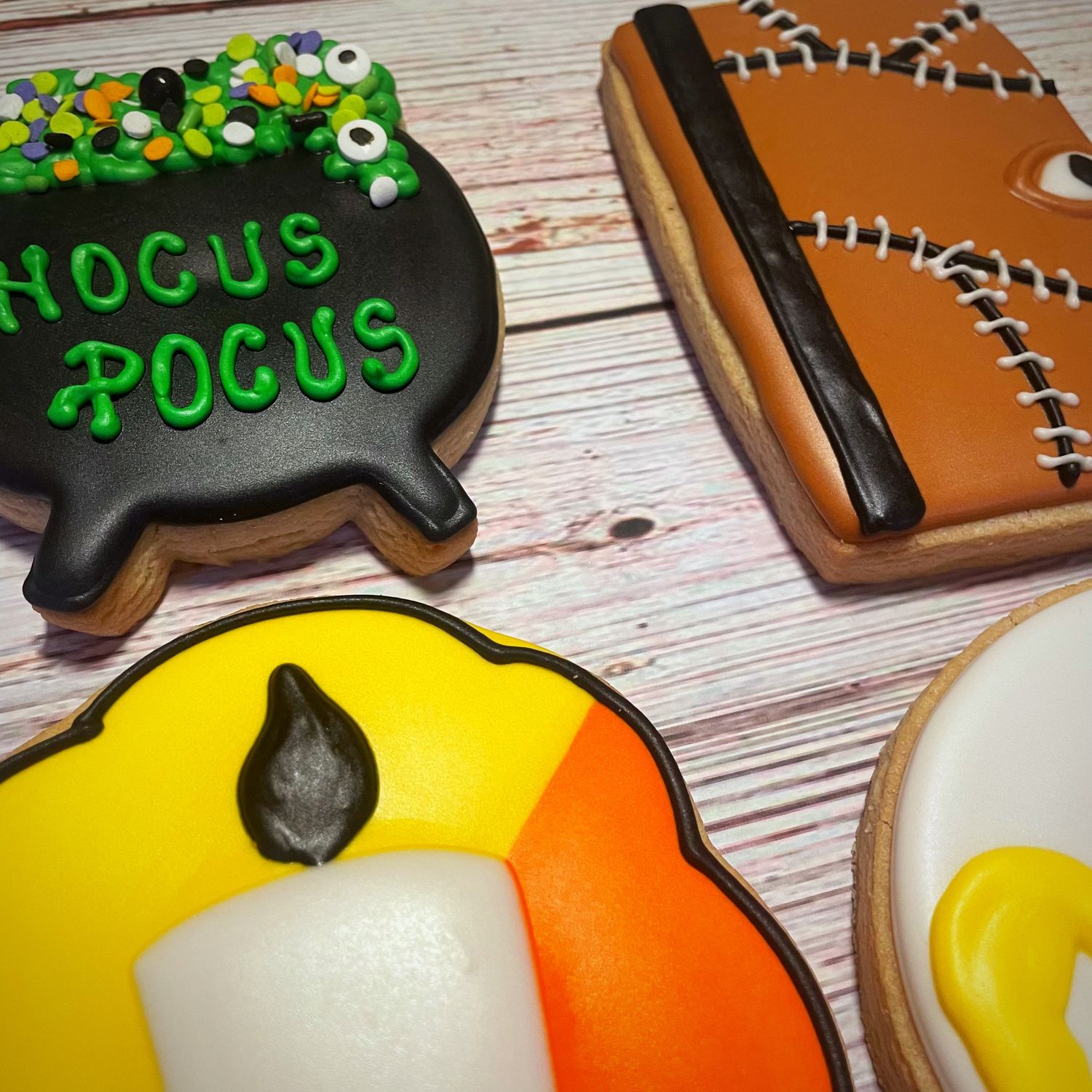 HOCUS POCUS Cookie Decorating Workshop - FRIDAY, Oct 23rd at 6:30 pm