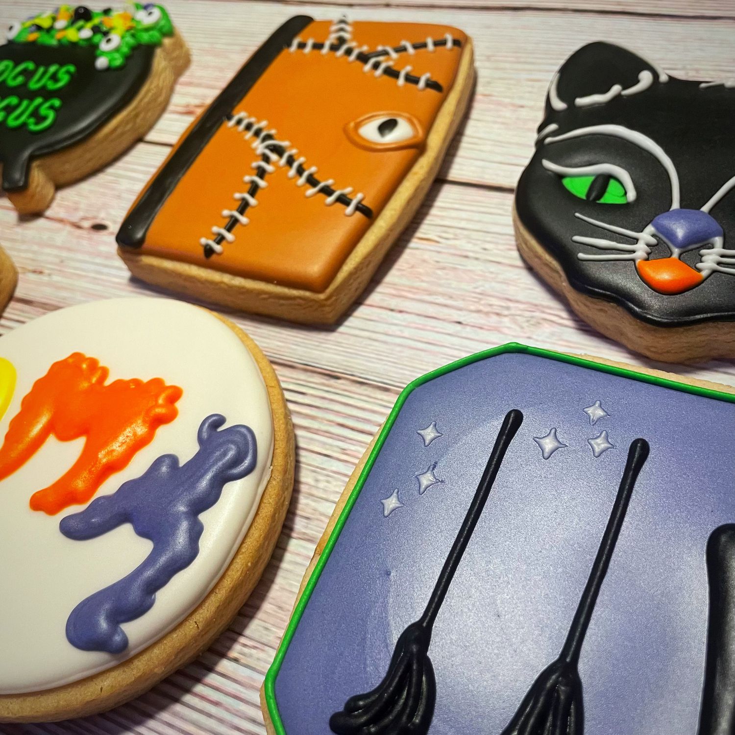 HOCUS POCUS Cookie Decorating Workshop - FRIDAY, Oct 23rd at 6:30 pm