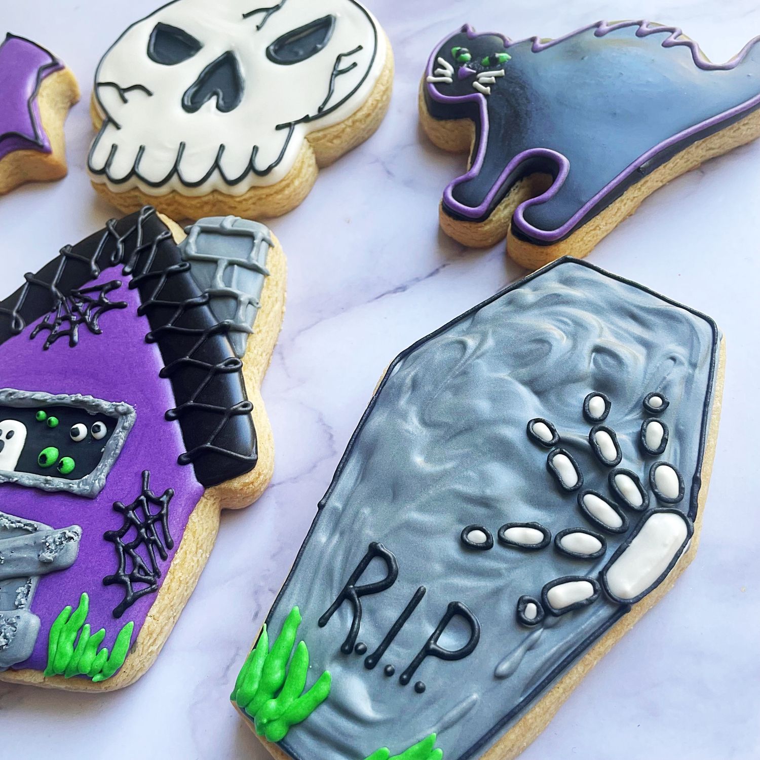 HAUNTED HOUSE Cookie Decorating Workshop - THURSDAY, Oct 15th at 6:30 pm