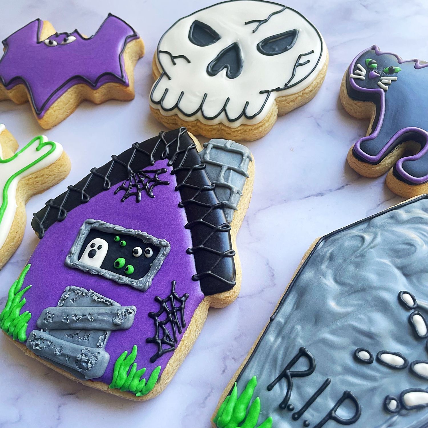 HAUNTED HOUSE Cookie Decorating Workshop - THURSDAY, Oct 15th at 6:30 pm