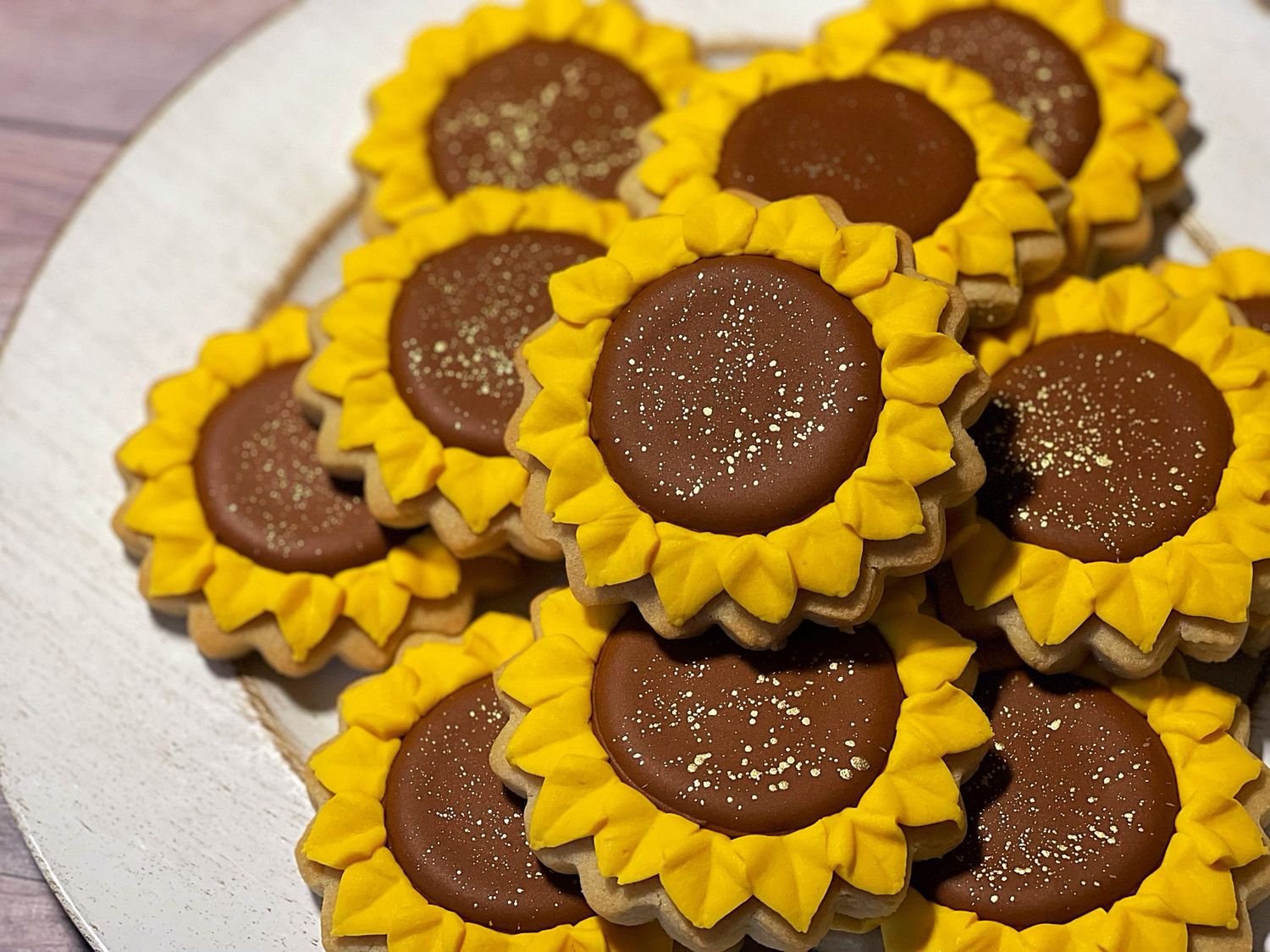 ALL ONE SHAPE DECORATED COOKIES ALL ONE SHAPE DECORATED COOKIES