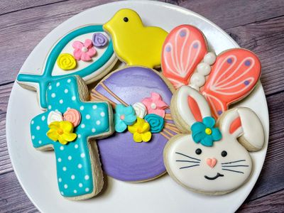 HAPPY EASTER (Dozen) HAPPY EASTER (Dozen)