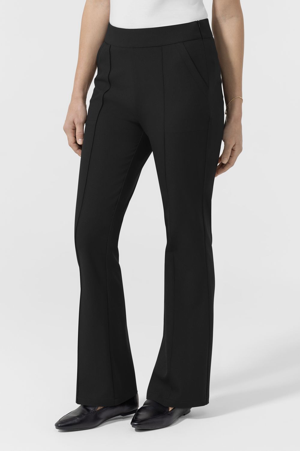 Pantalone donna 5366 svasato - nero Pantalone donna 5366 svasato - nero