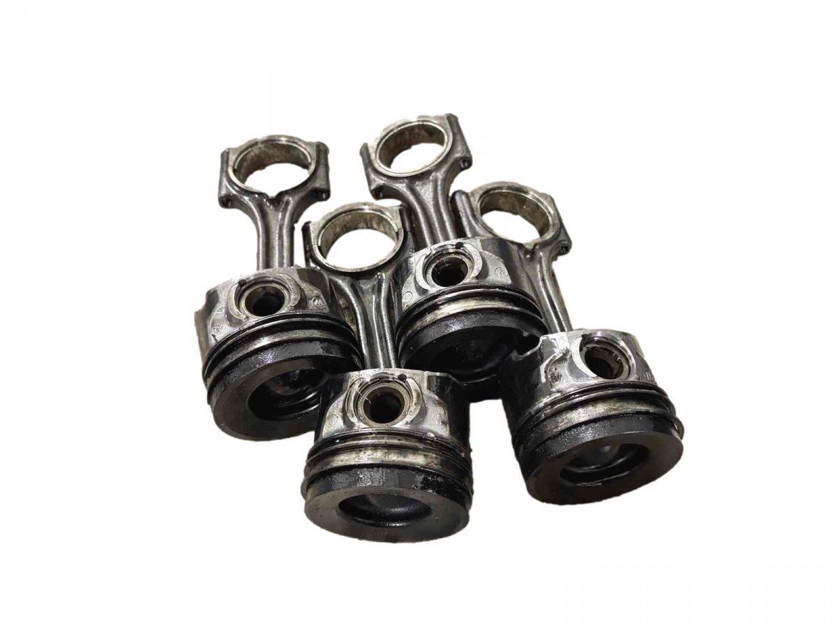 SU001A7832 SU001A7833 Piston Kit TOYOTA PROACE (MDY, MDZ) (2016-)
