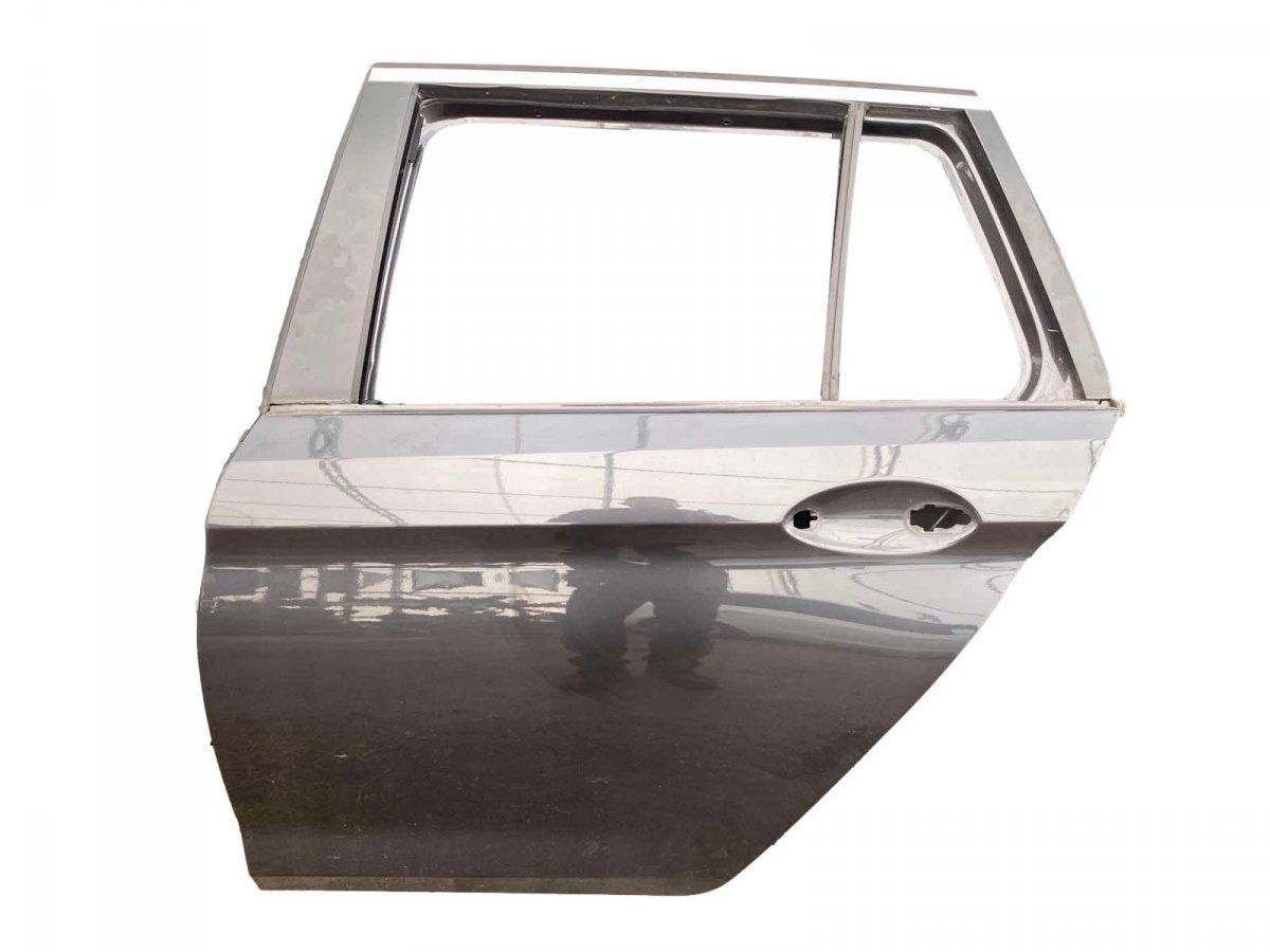 7408965 Door Rear  Left BMW 5 (G30, G31) (2016-2024)