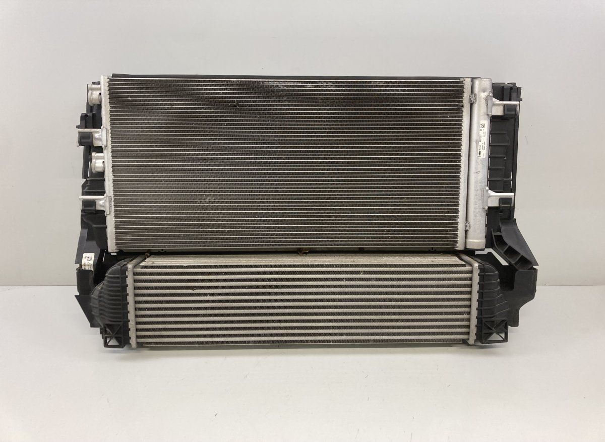 9271207 17117617630 17517617598 Комплект радиатори BMW 2 Active Tourer (F45, F46) (2013-2021)