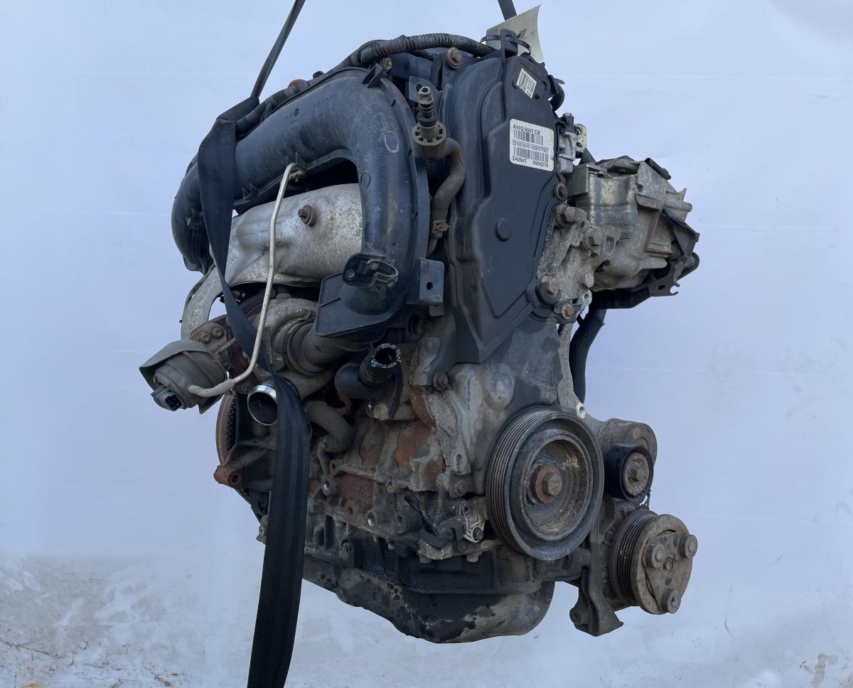 UFDB D4204T 6906278 AV4Q6007CB Двигател FORD FOCUS III (2010-2018)