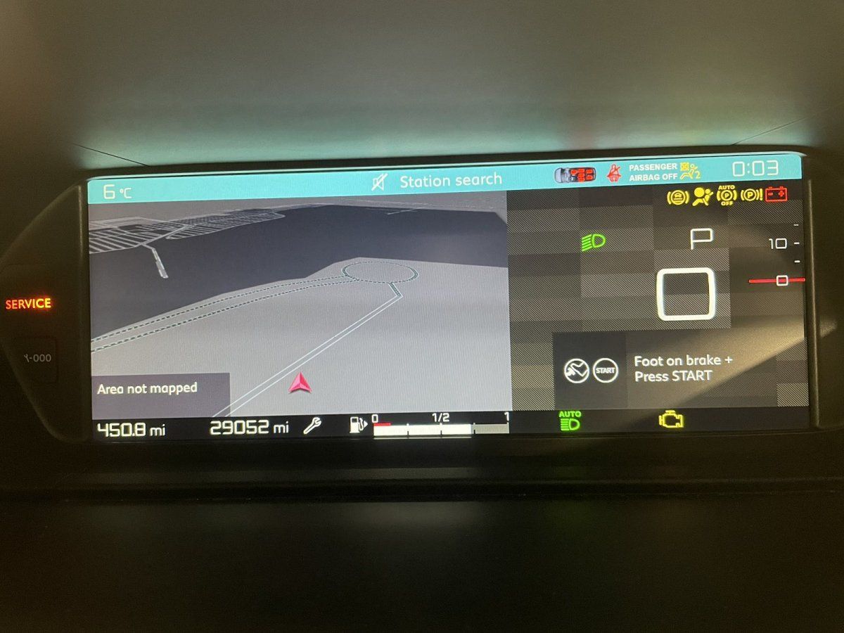 A3C0064750000 Dash screen CITROËN C4 SPACETOURER (3D, 3A) (2018-2020)