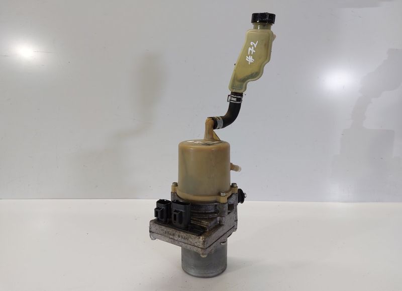 Q3T50982 JJ301000237A Power steering pump MAZDA 3 II (BL) (2008-2013)