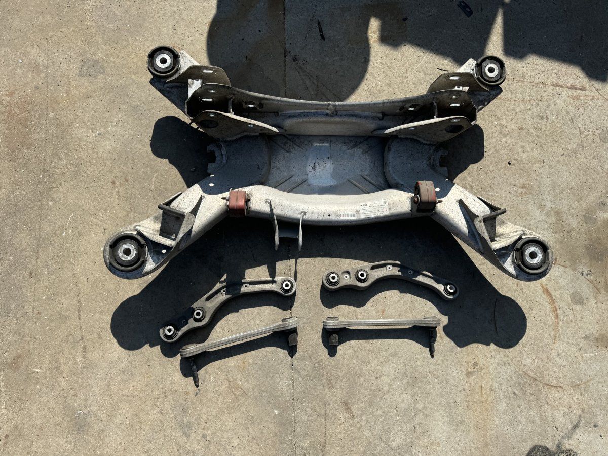 4E0201308A 4E0505235H 4E0505323Q 4E0501529G Rear axle Beam AUDI A8 (4E) (2002-2010)