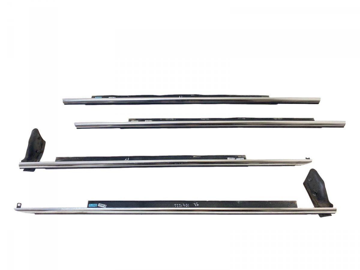 4H0853283C 4H0853284C 4H0853763D 4H0853764D Door Window moulding Front Left AUDI A8 (4H) (2009-2017)
