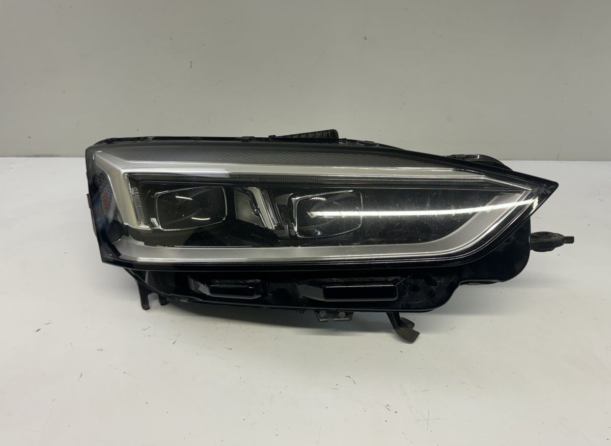 8W6941036E 030110023403 Headlight right AUDI A5 (F53, F57, F5A) (2016-)