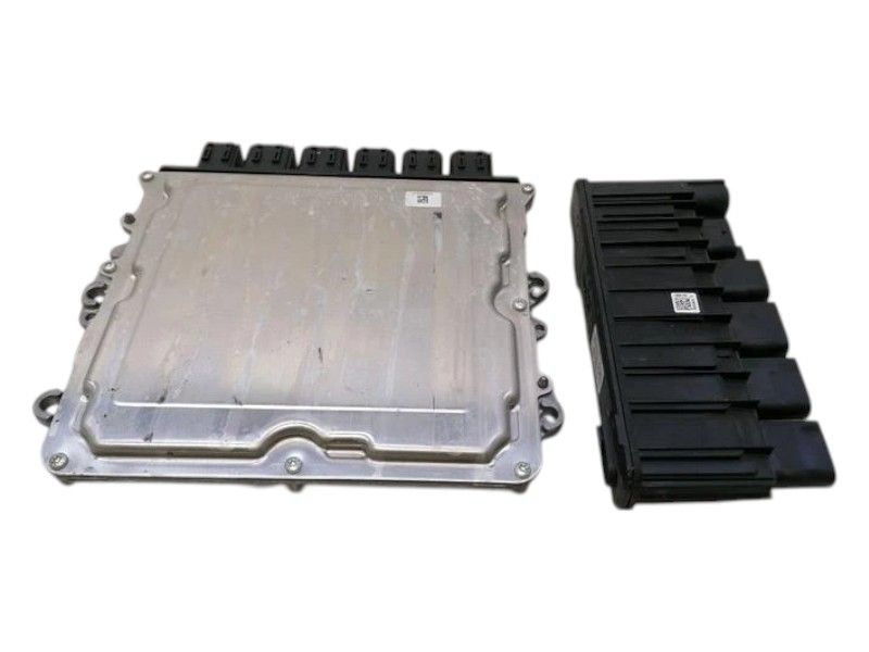 BMW 7 series G11 Engine ECU 8599189