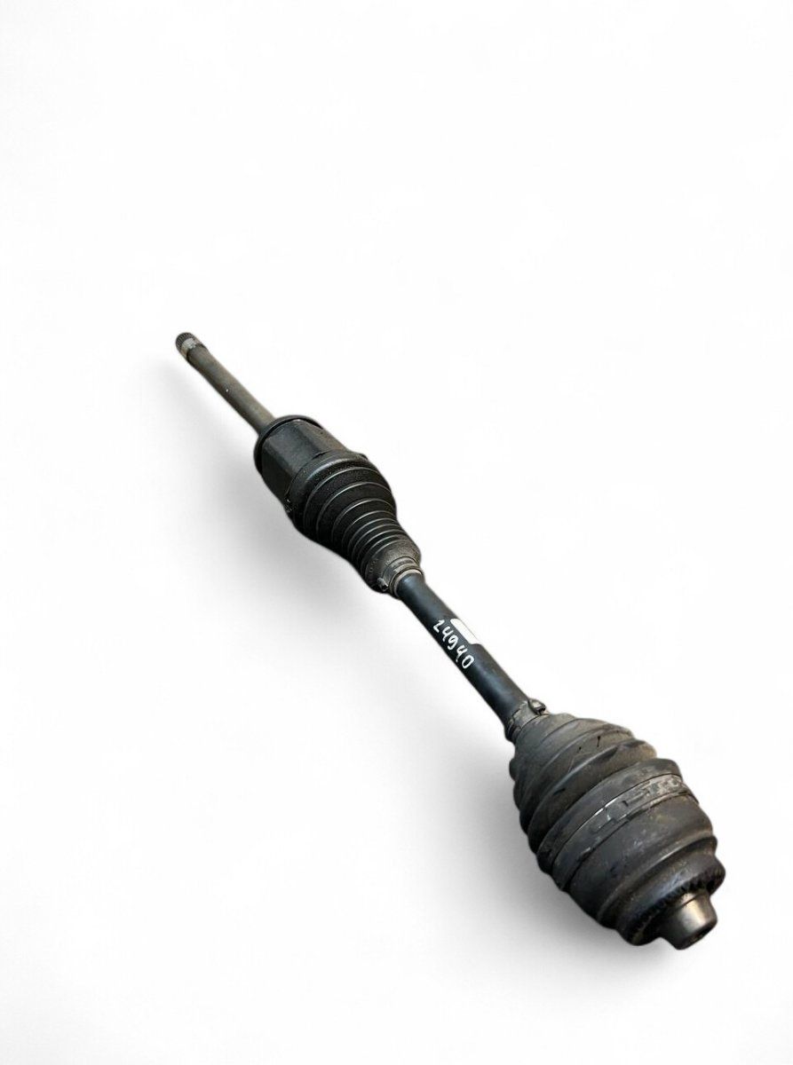 31607618678 7618678 Полуоска предна дясна BMW 7 (F01, F02) (2008-2016)