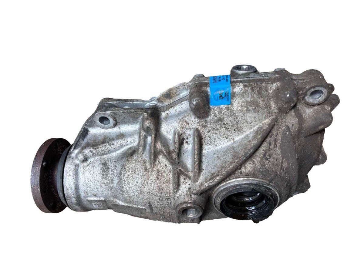 8635699 Front axle Differential BMW 5 (G30, G31) (2016-2024)