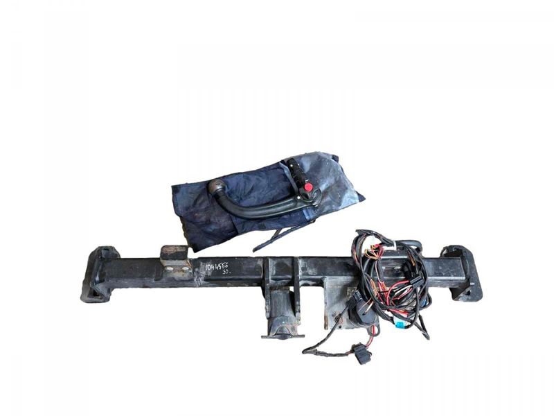 71606876028 Towbar BMW 5 (F10, F11) (2010-2017)