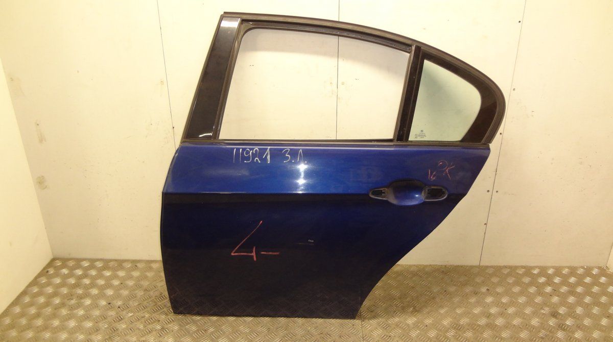Door Rear  Left BMW 3 (E90, E91, E92, E93) (2005-2011)