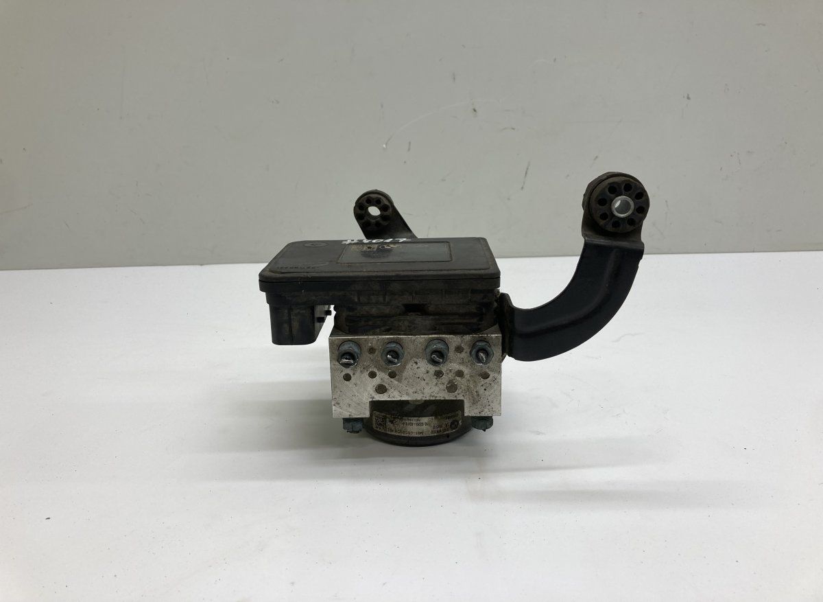 6861376 ABS hydraulic unit / pump BMW 1 (F20, F21) (2011-2019)