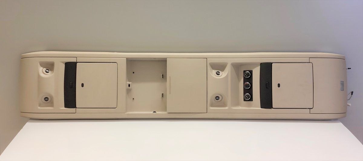 1KM51HDAAA W3593N7P80C W3592N7080C 5KP77HDAAA 1XN46HDAAE Overhead stowage / glasses holder / shelf CHRYSLER VOYAGER V (RT) (2007-2016)