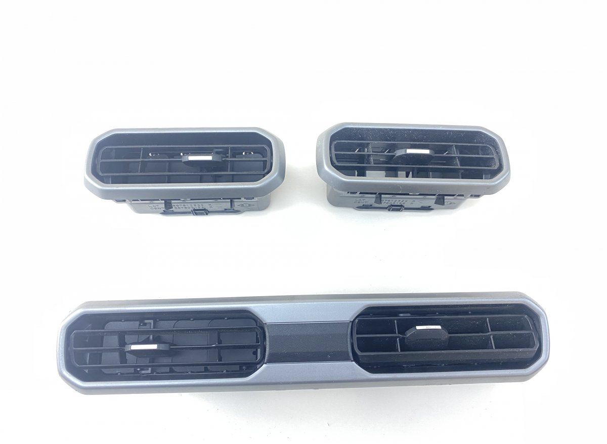 687612329R 687603196R Cabin air vent set DACIA DUSTER II (2017-2024)
