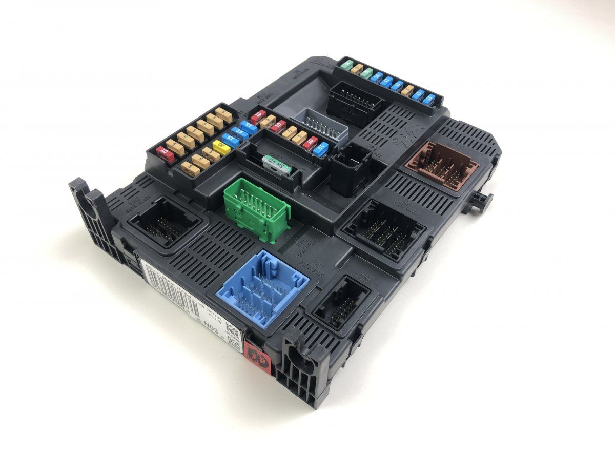 1612139180 Fuse box CITROËN C4 CACTUS (2014-2020)
