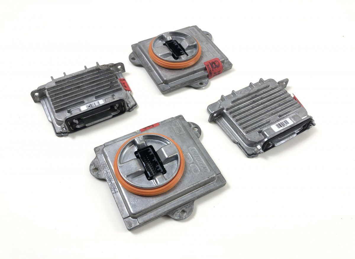 89089352 Xenon control unit left FORD KUGA II (DM2, TF) (2012-2019)