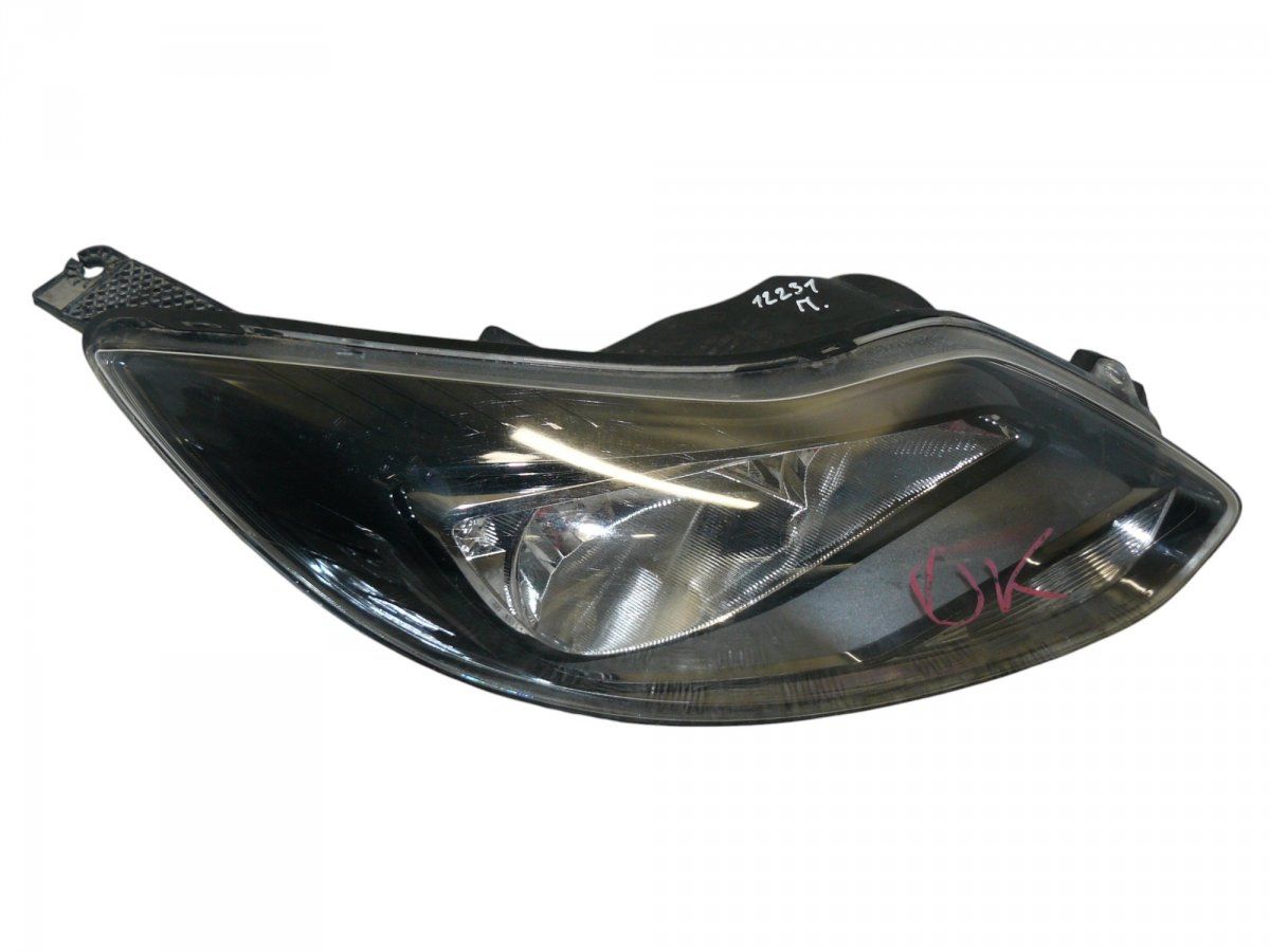 BM5113W029 BM5113D154 Headlight right FORD FOCUS III (2010-2018)