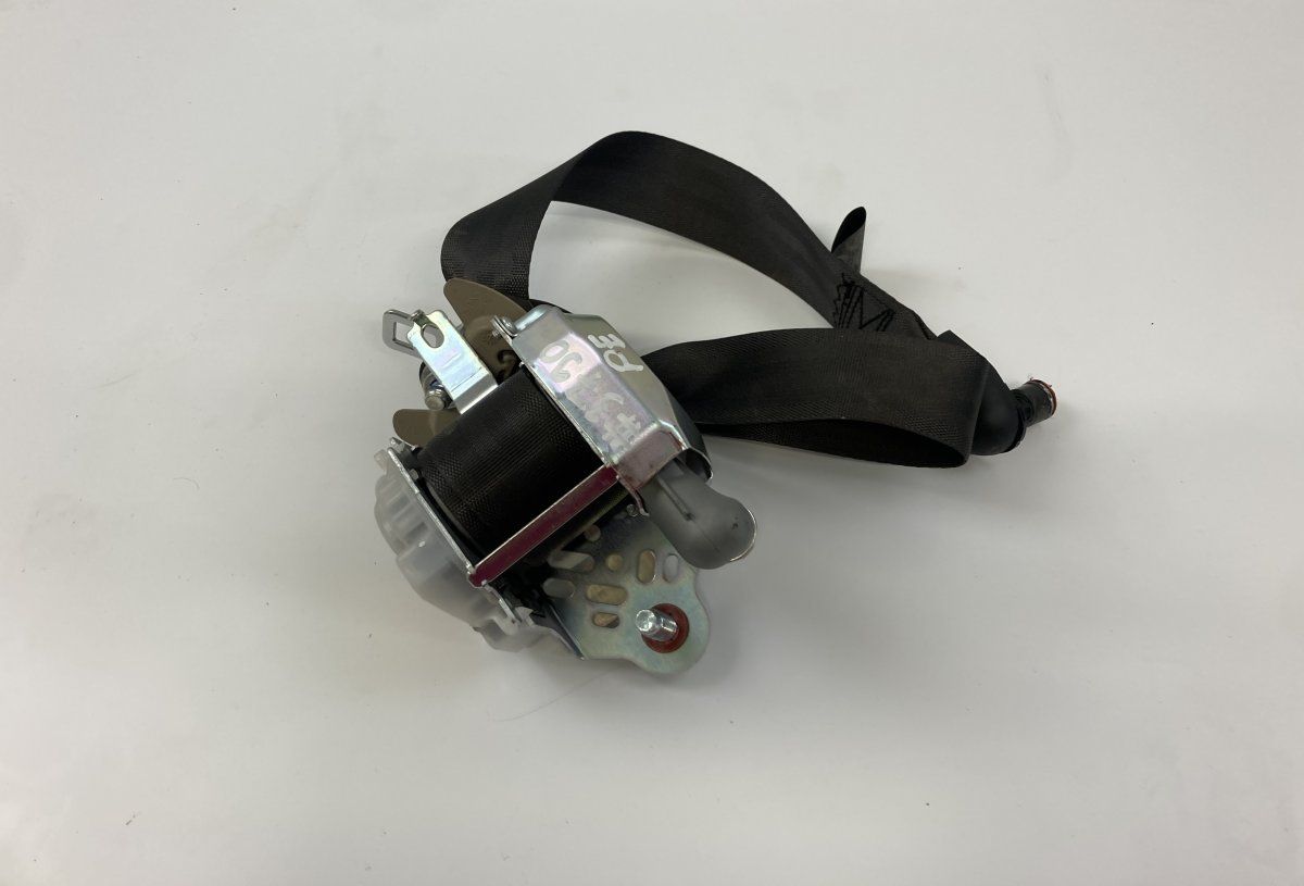 888203Z000HZ 888203Z000 Seat Belt Front Right HYUNDAI i40 (VF) (2011-2019)