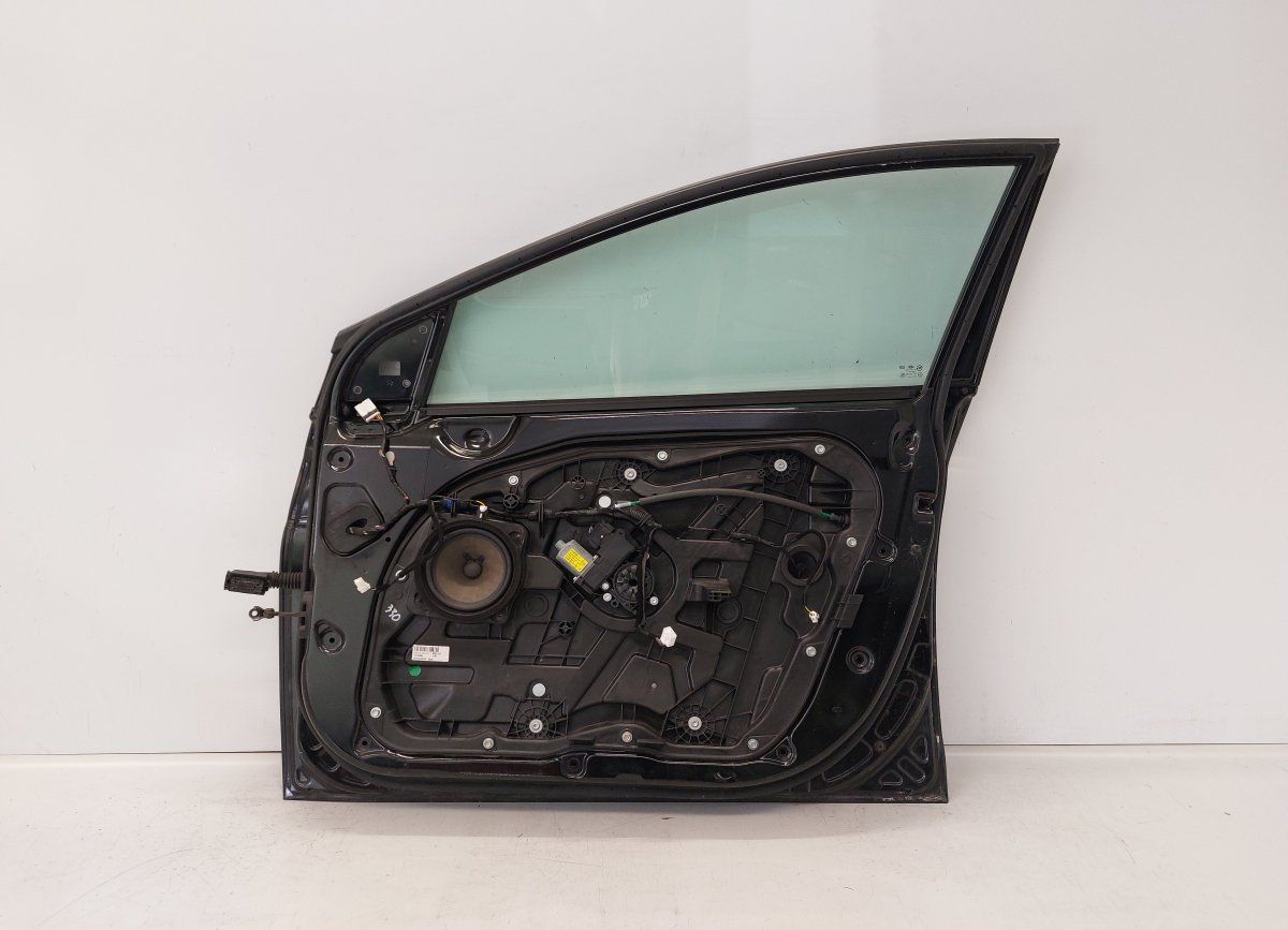 760043Z000 Door Front Right HYUNDAI i40 (VF) (2011-2019)