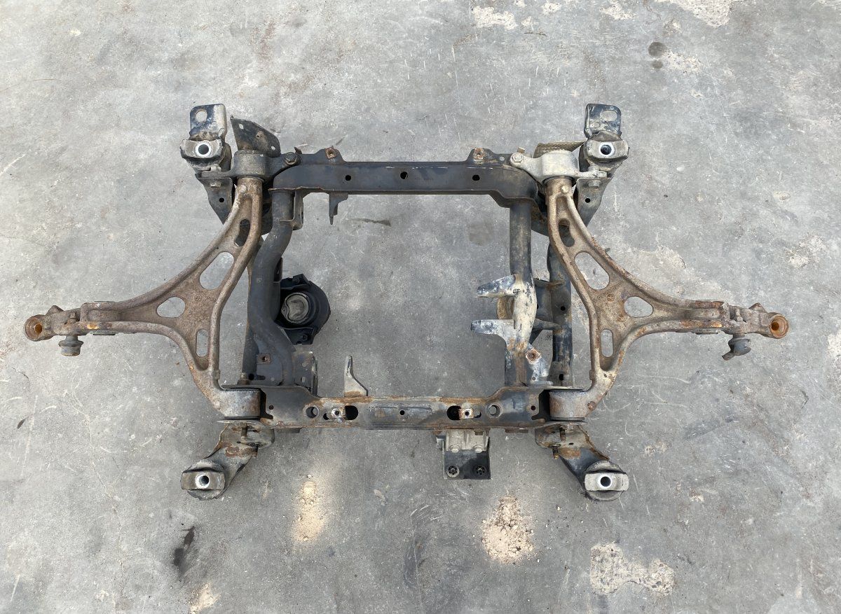 52124634AM 521244677AF 52124642AB 52124643AB 68044766AA Front Axle Beam JEEP GRAND CHEROKEE IV (WK, WK2) (2010-2021)