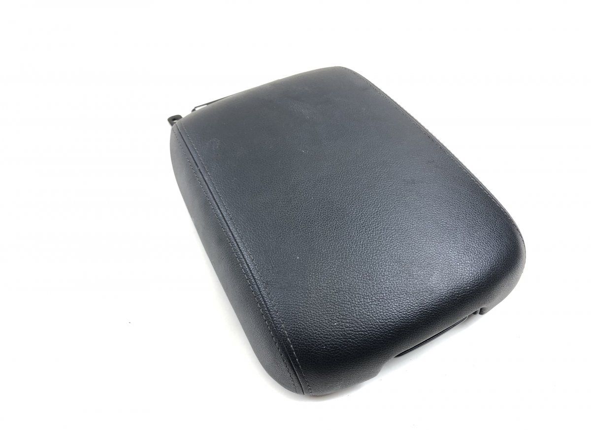 84660C5100 Armrest cover front KIA SORENTO III (UM) (2015-2020)