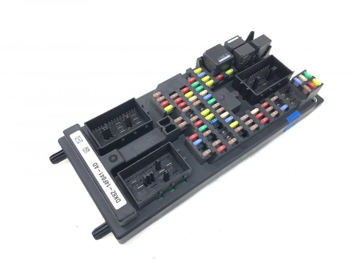 LR042132 Fuse box LAND ROVER RANGE ROVER SPORT II (L494) (2013-2022)