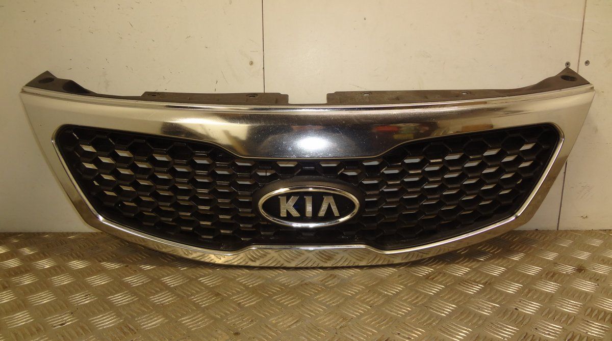 863502P000 Radiator Grille KIA SORENTO II (XM) (2009-2015)