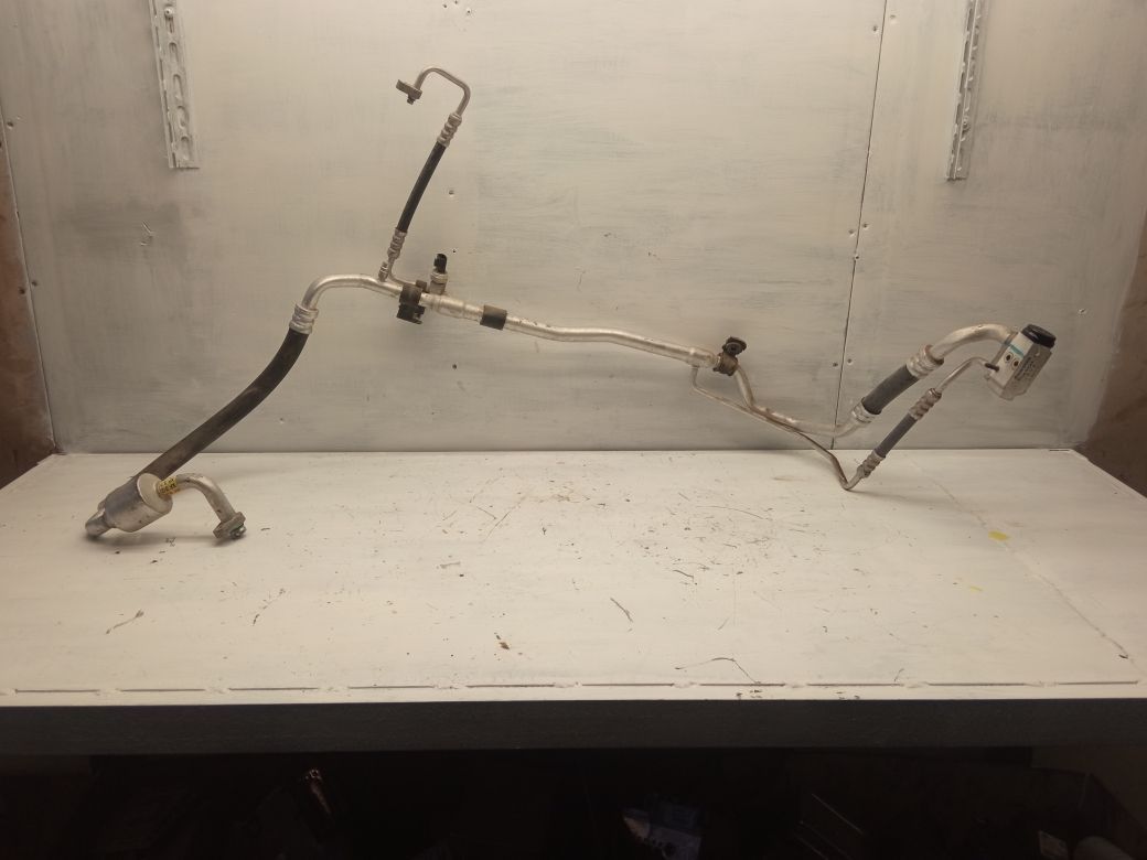 AC Pipeline From Expansion Valve To Condenser KIA SORENTO II (XM) (2009-2015)