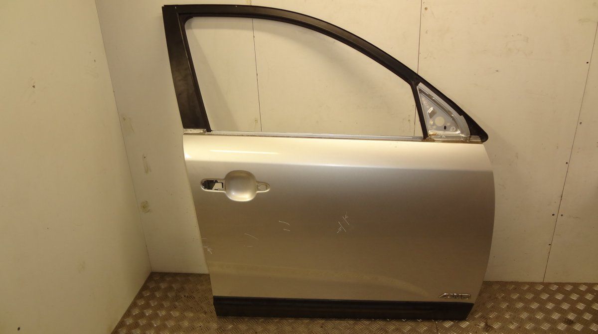 760042P010 Door Front Right KIA SORENTO II (XM) (2009-2015)
