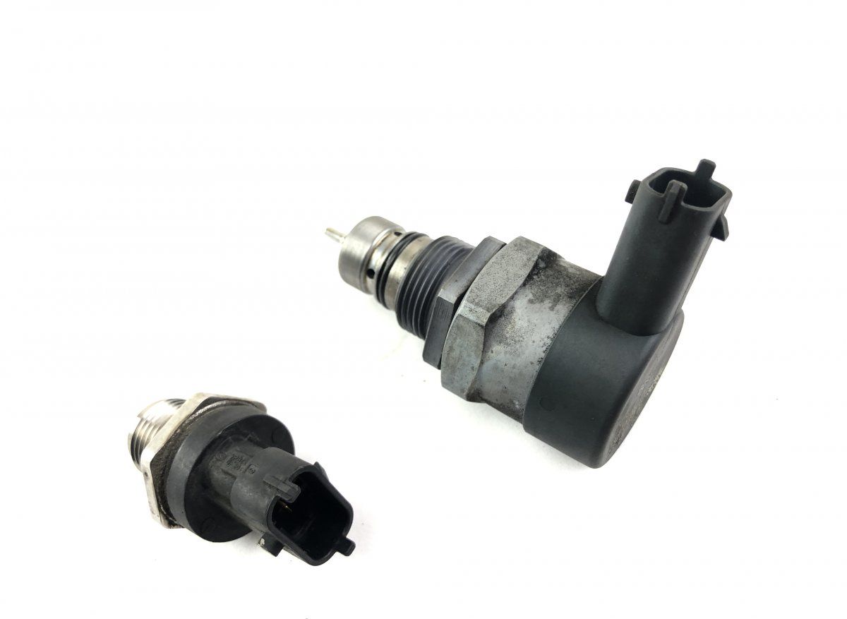 0281006037 Fuel pressure regulator KIA SORENTO II (XM) (2009-2015)
