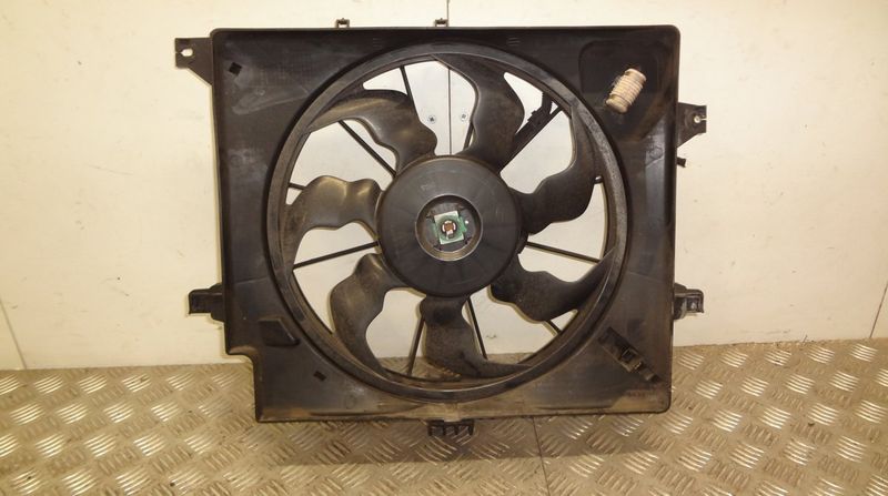 25380A5800 Radiator Fan Electric KIA CEE&#39;D II (JD) (2012-2018)