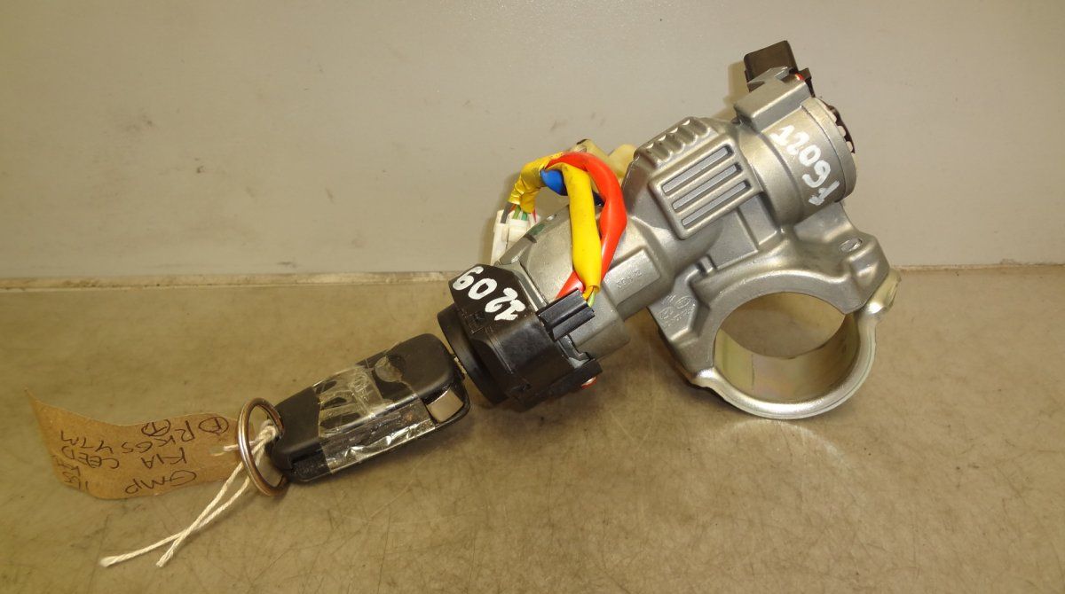MD ZDC2 Ignition switch lock (ignition barrel) KIA CEE&#39;D II (JD) (2012-2018)