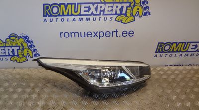 Headlight right KIA CEE&#39;D II (JD) (2012-2018)