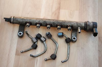 Fuel Distributor / fuel rail LAND ROVER FREELANDER II (FA) (2006-2015)