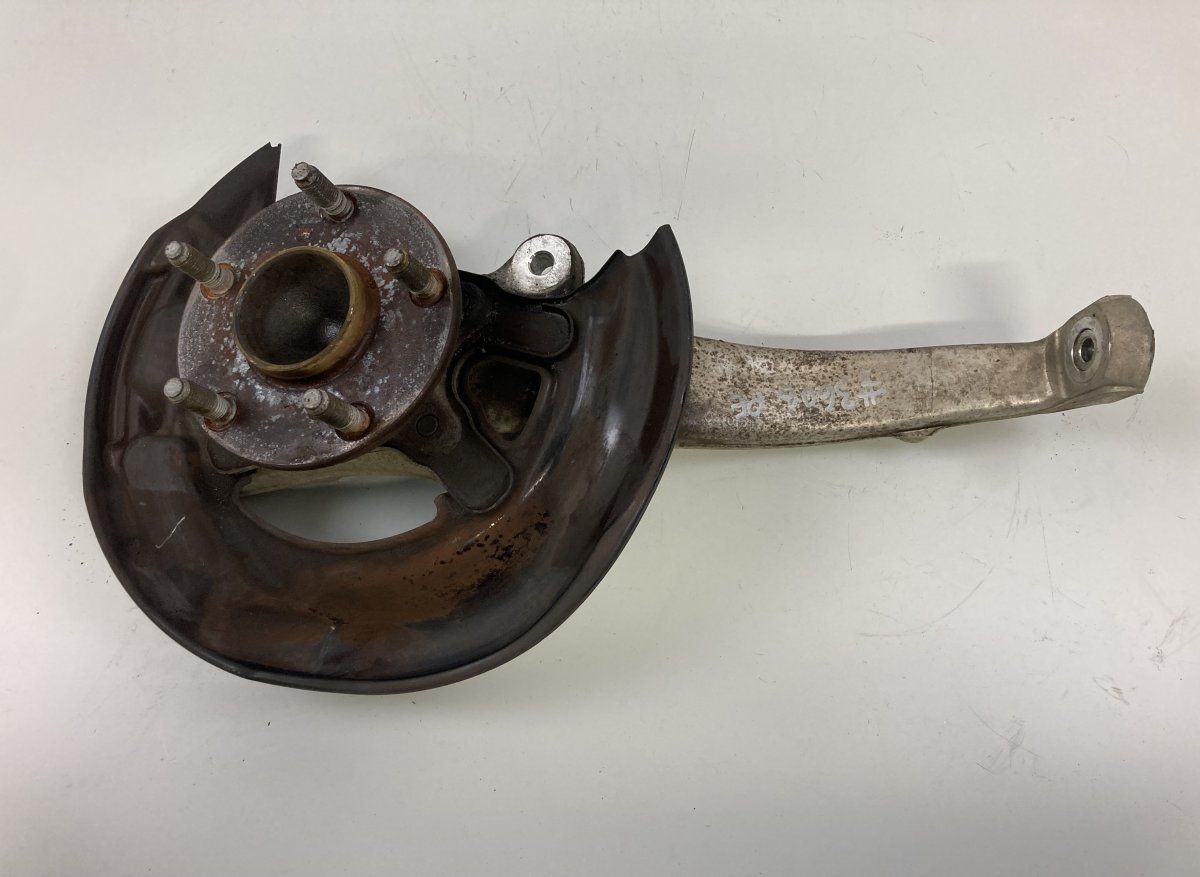 4320153010 8954430040 Wheel bearing housing front right LEXUS IS III (XE30) (2013-)