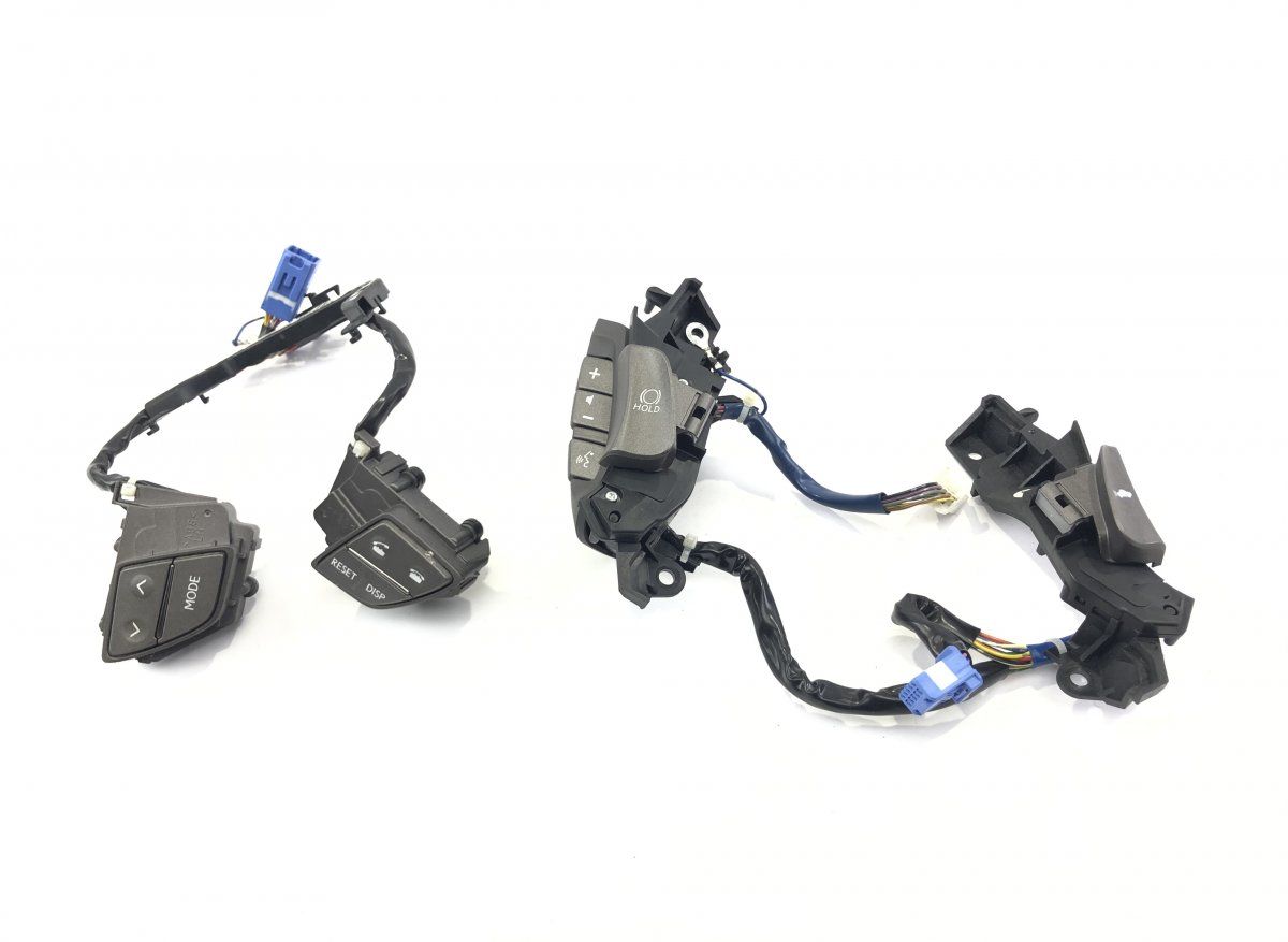 8424050060 8617450070E0 Steering Wheel MF Switch Left LEXUS LS (XF40) (2006-2017)