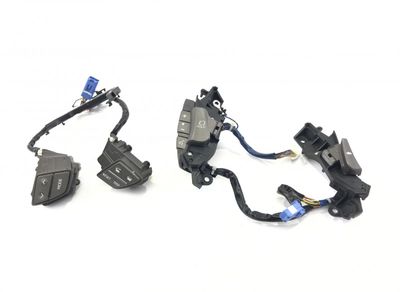 8424050060 8617450070E0 Превключвател за MF на волана ляв LEXUS LS (XF40) (2006-2017)