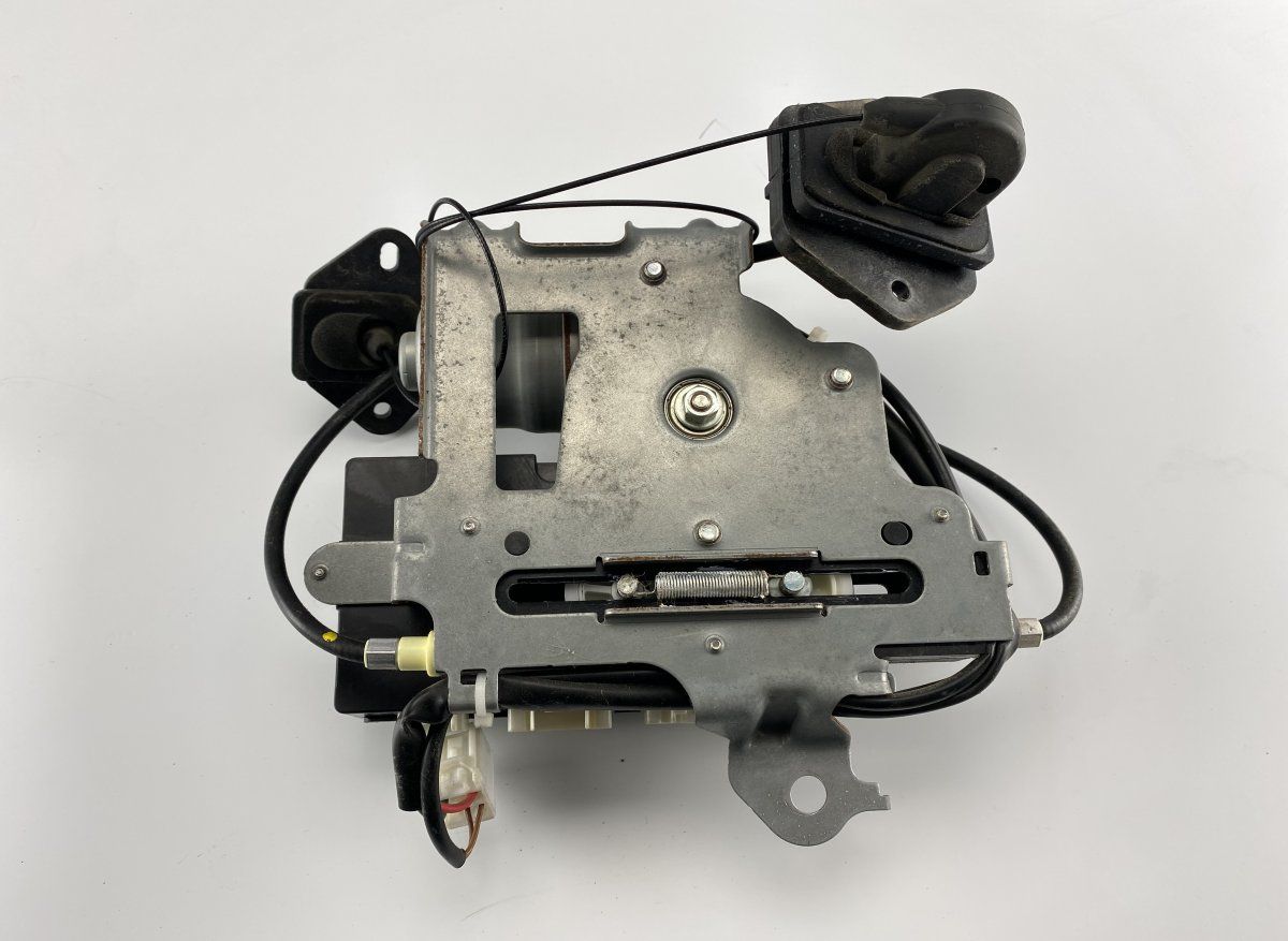G52-39320-A G5239320A Sliding door electric motor left MAZDA 5 (CW) (2010-2018)